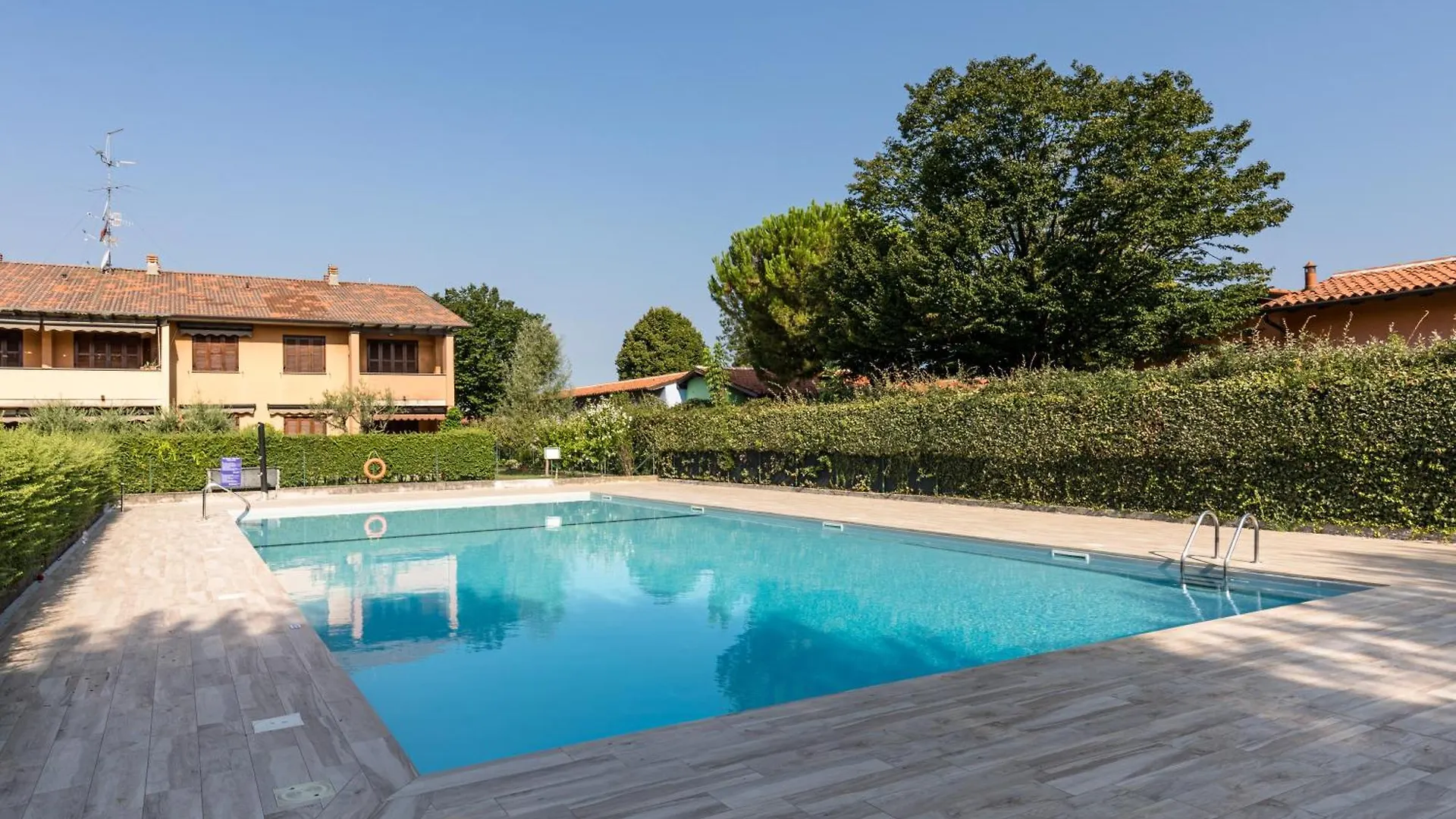 Edoard Luxury Apartment Sirmione 0*,  Italien